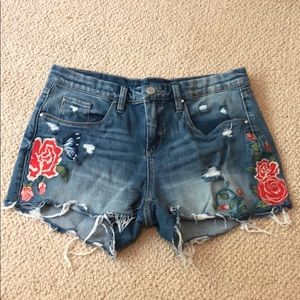 Blank NYC Hiker Short With Rose Design